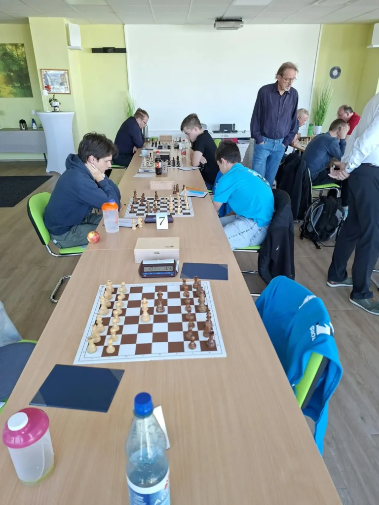 Mannschaftskampf zwischen Kings Club 98 Jena und Meuselwitzer SV 2 in der Bezirksliga Ost