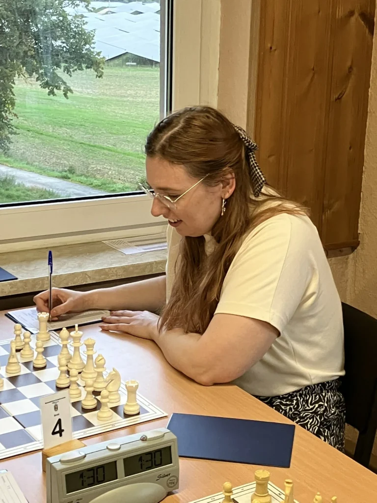 Laura Kirste bei der 1. Runde der Offenen Vereinsmeisterschaft 2026/2027 in Meuselwitz