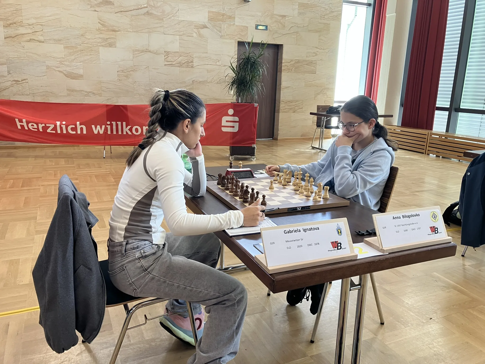 Gabriela Ignatova gegen Anna Bilogolovko in der Frauen-Regionalliga Südost